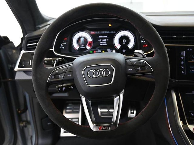 2026 Audi RS Q8 SUV performance