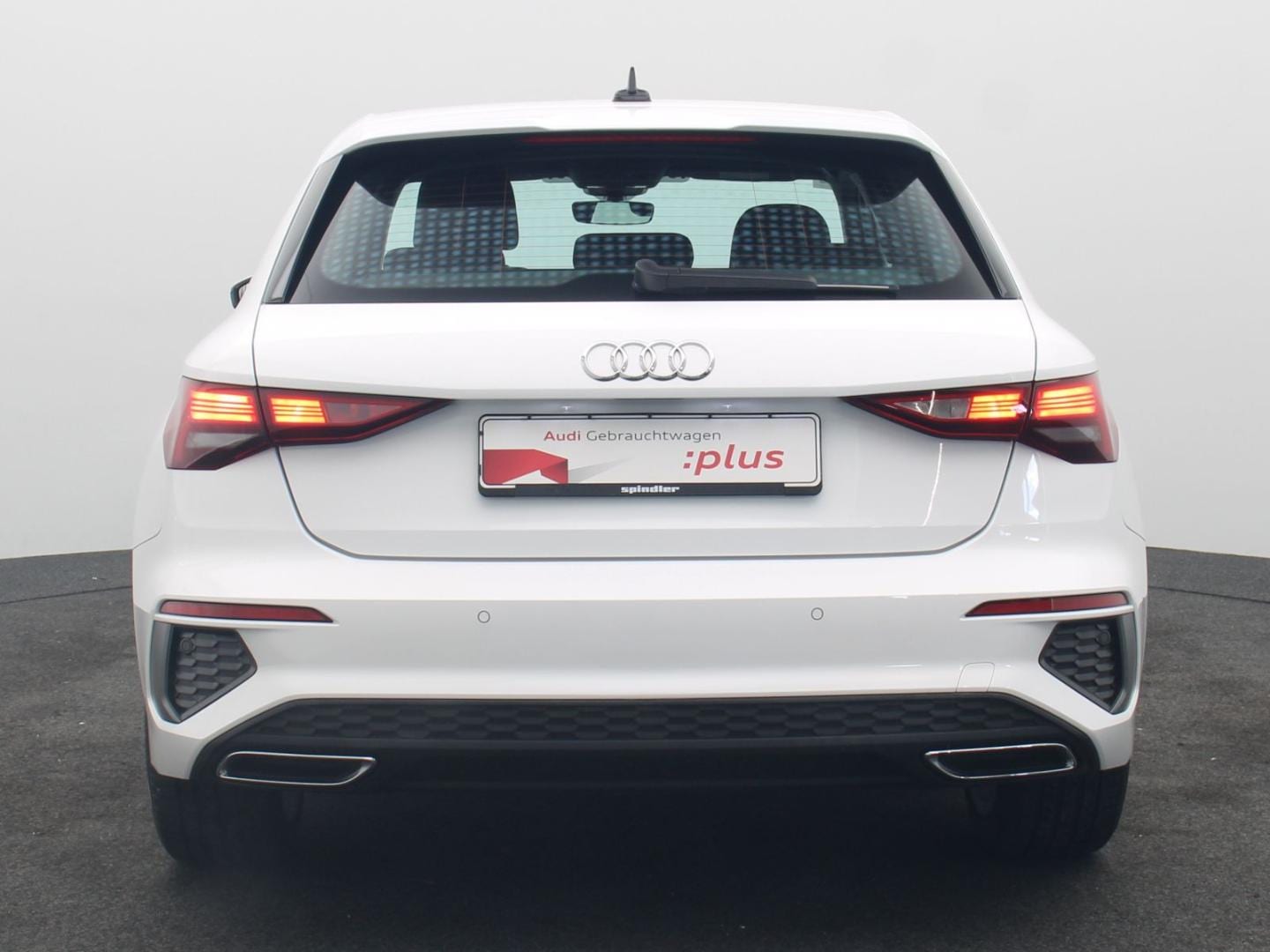 Bild über Audi A3 Sportback S line 35 TFSI S tronic - für weitere Informationen kontaktieren Sie den Audi Partner