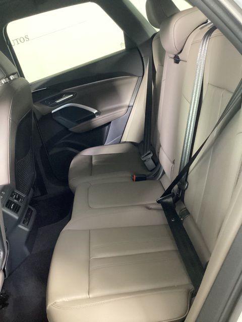 2025 Audi Q5 Premium - Photo 10