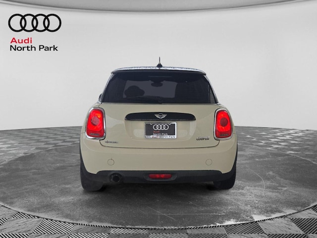 2016 MINI