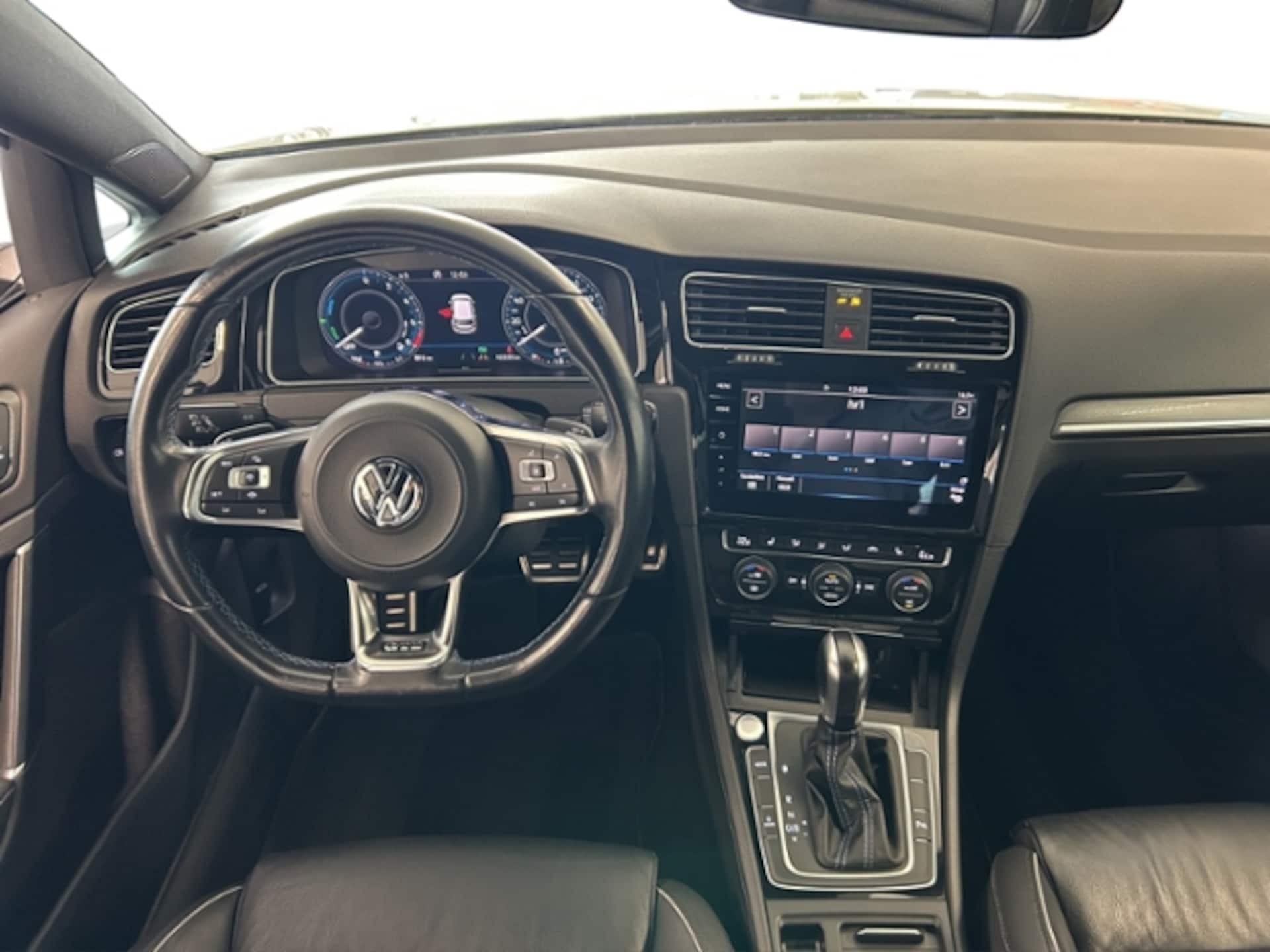 Volkswagen Golf GTE