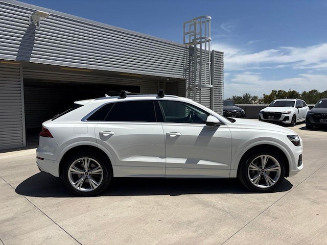 2023 Audi Q8