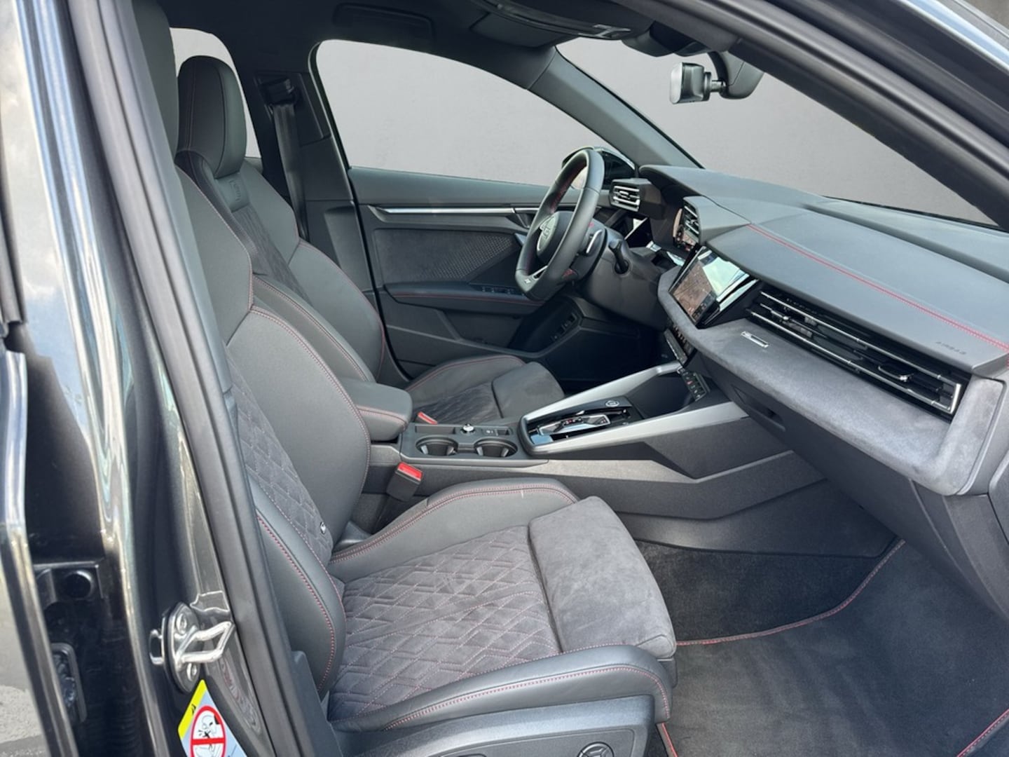 Bild über Audi A3 Sportback TFSI e TFSI e 200 kW S tronic - für weitere Informationen kontaktieren Sie den Audi Partner