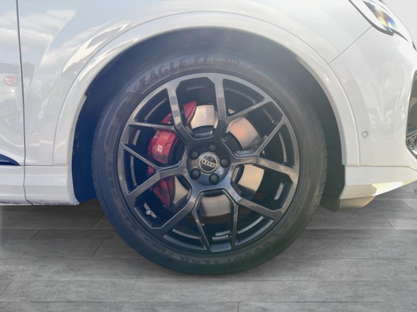 Bild über Audi SQ7 SUV TFSI quattro tiptronic - für weitere Informationen kontaktieren Sie den Audi Partner