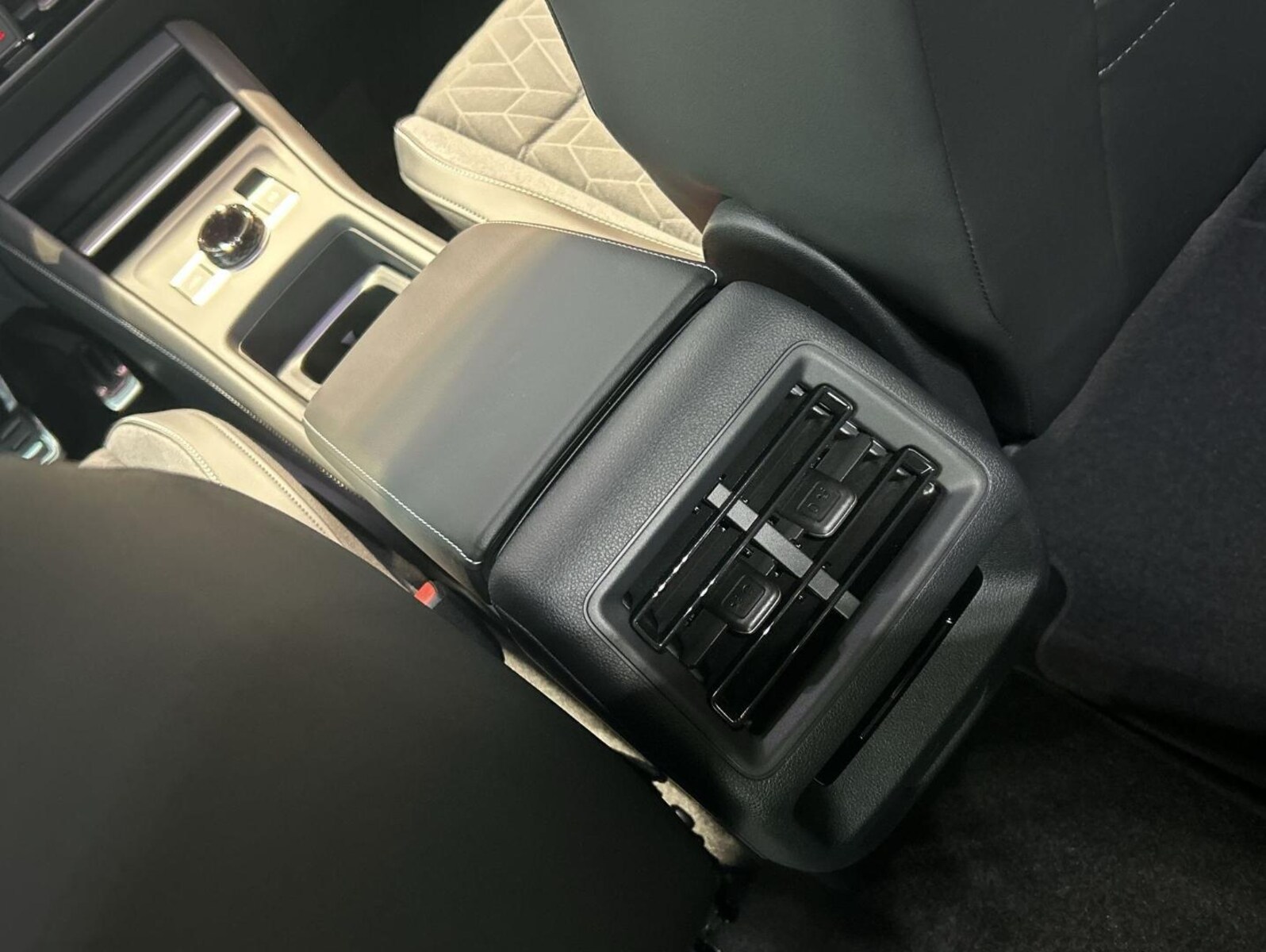 Volkswagen Tiguan – Bild 26
