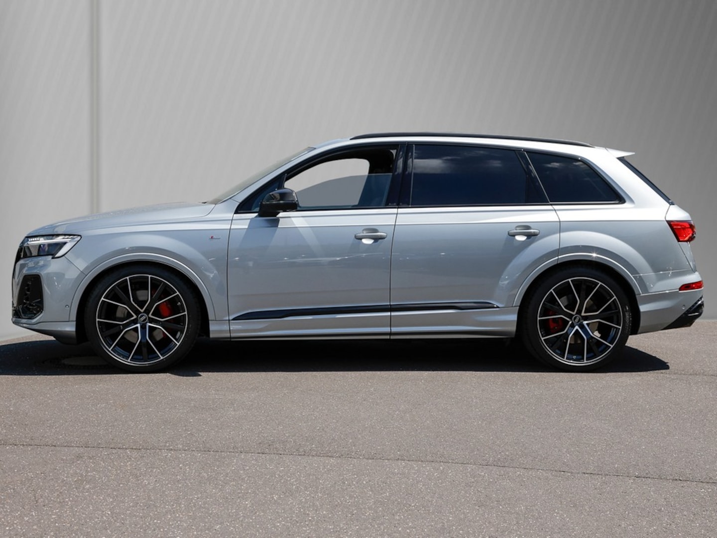 Bild über Audi Q7 SUV S line business TFSI quattro 250 kW tiptronic - für weitere Informationen kontaktieren Sie den Audi Partner
