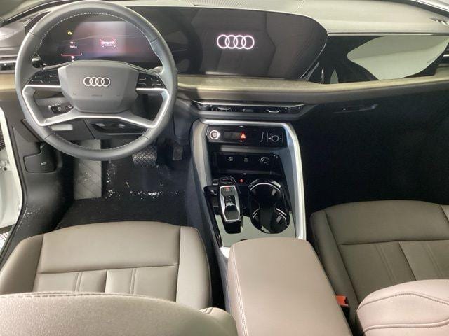 2025 Audi Q5 Premium - Photo 11