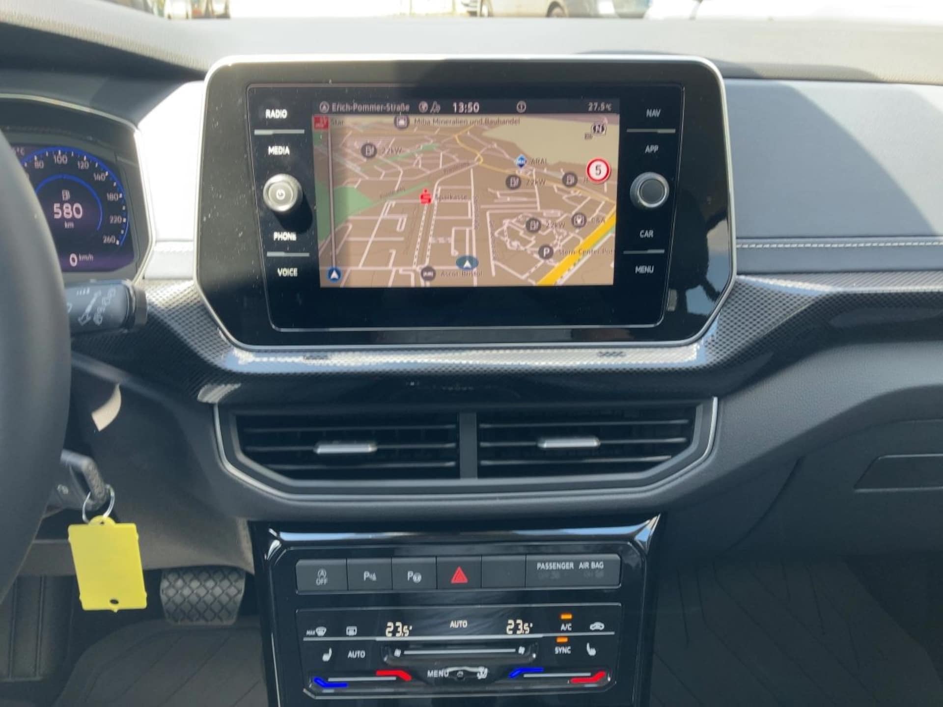 Volkswagen T-Cross Style