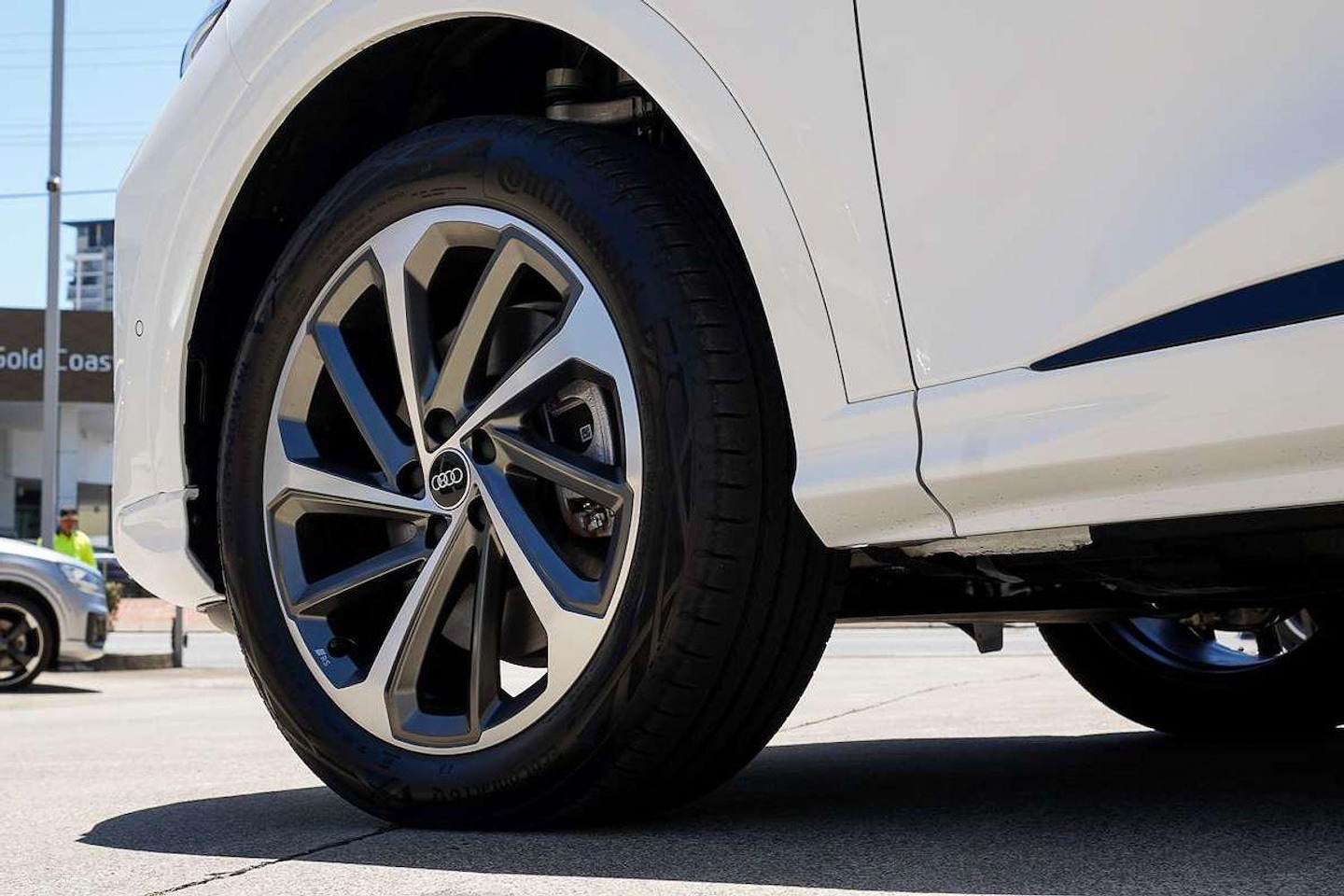 Image about Audi Q5 SUV TDI quattro 150 kW sport