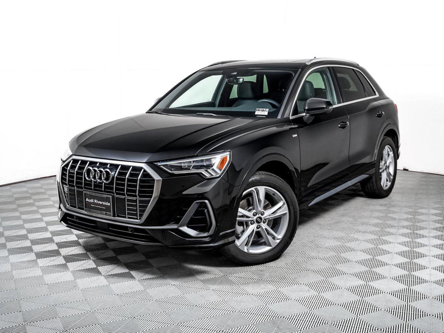 2023 Audi Q3 45 TFSI S Line Premium Plus quattro's photo