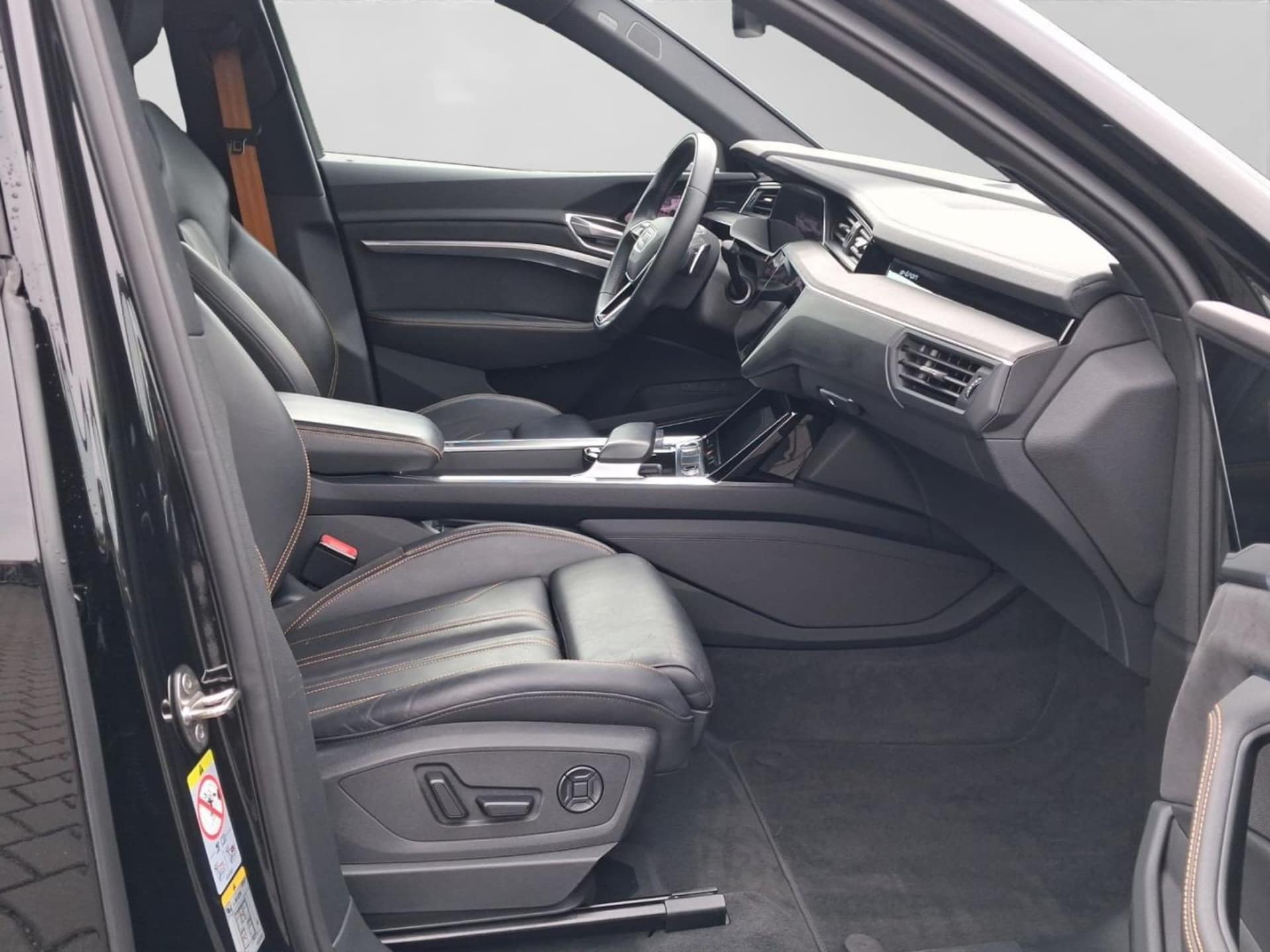 Audi e-tron Sportback S line