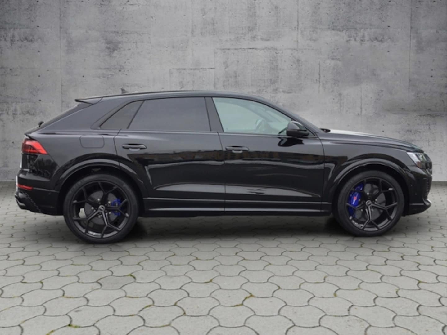 Bild über Audi RS Q8 SUV TFSI quattro 471 kW tiptronic - für weitere Informationen kontaktieren Sie den Audi Partner
