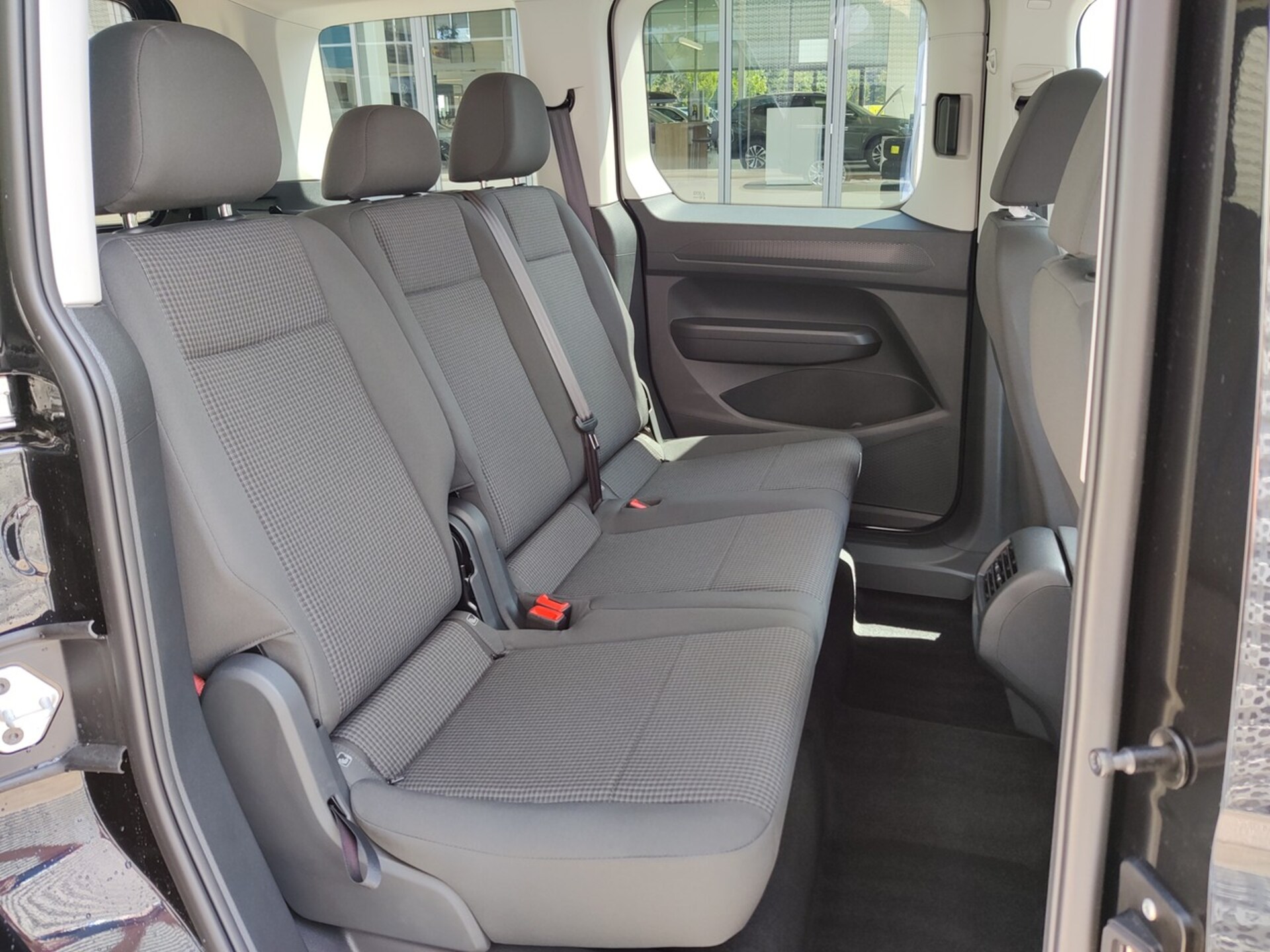 Volkswagen Caddy Basis-Modell