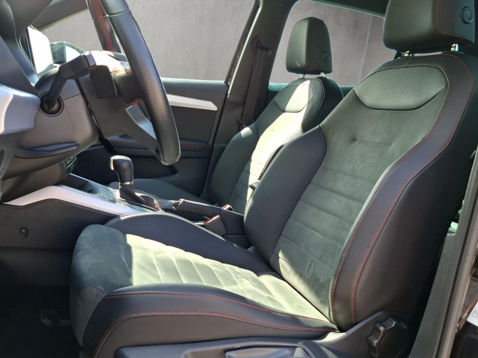 SEAT Arona – Bild 9