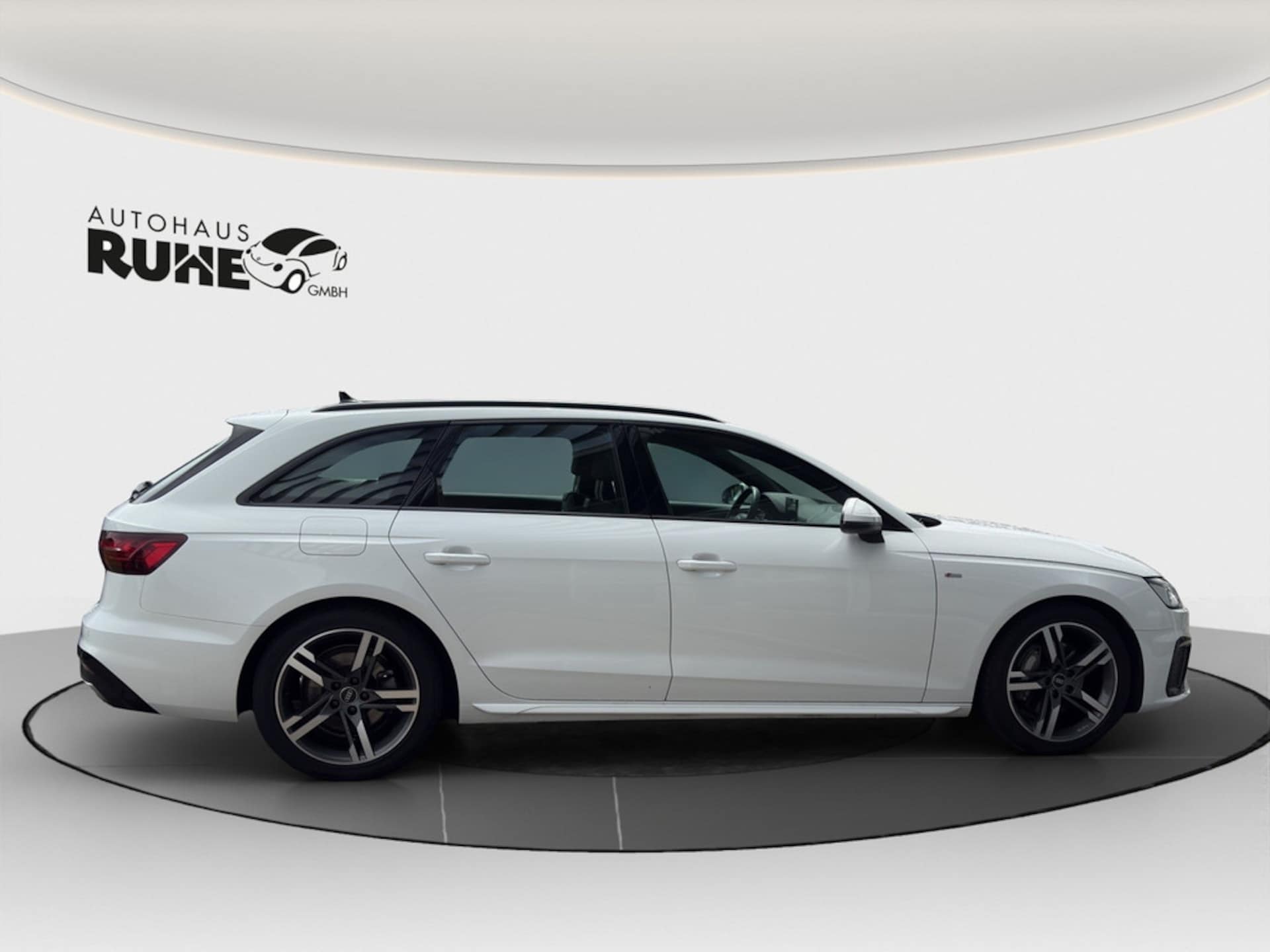 Audi A4 Avant S line