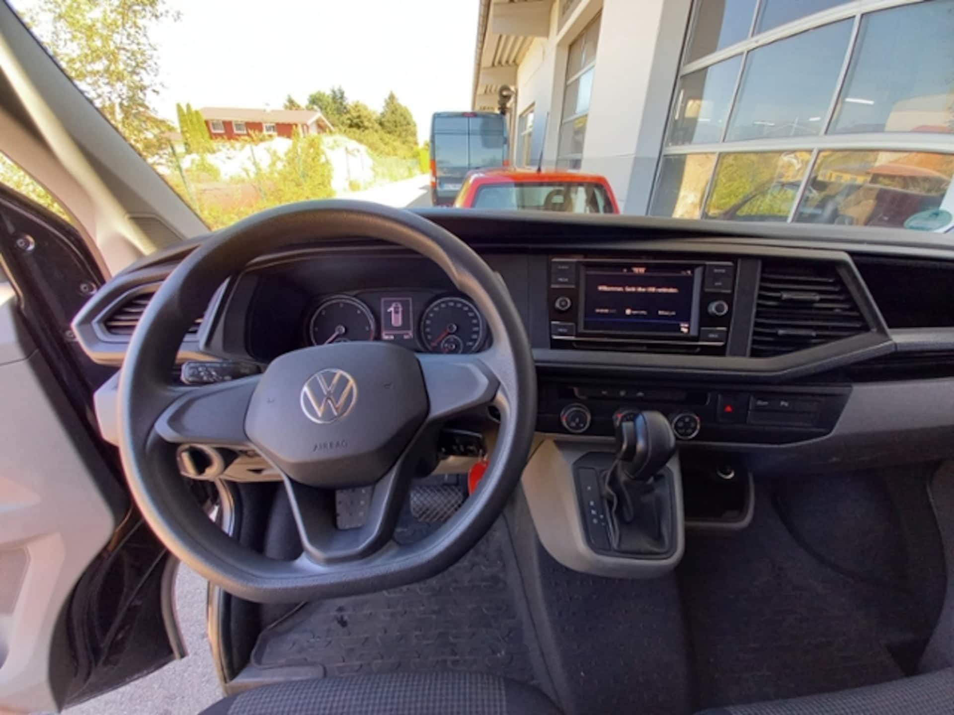 Volkswagen T6.1 Transporter Kombi kurzer Radstand