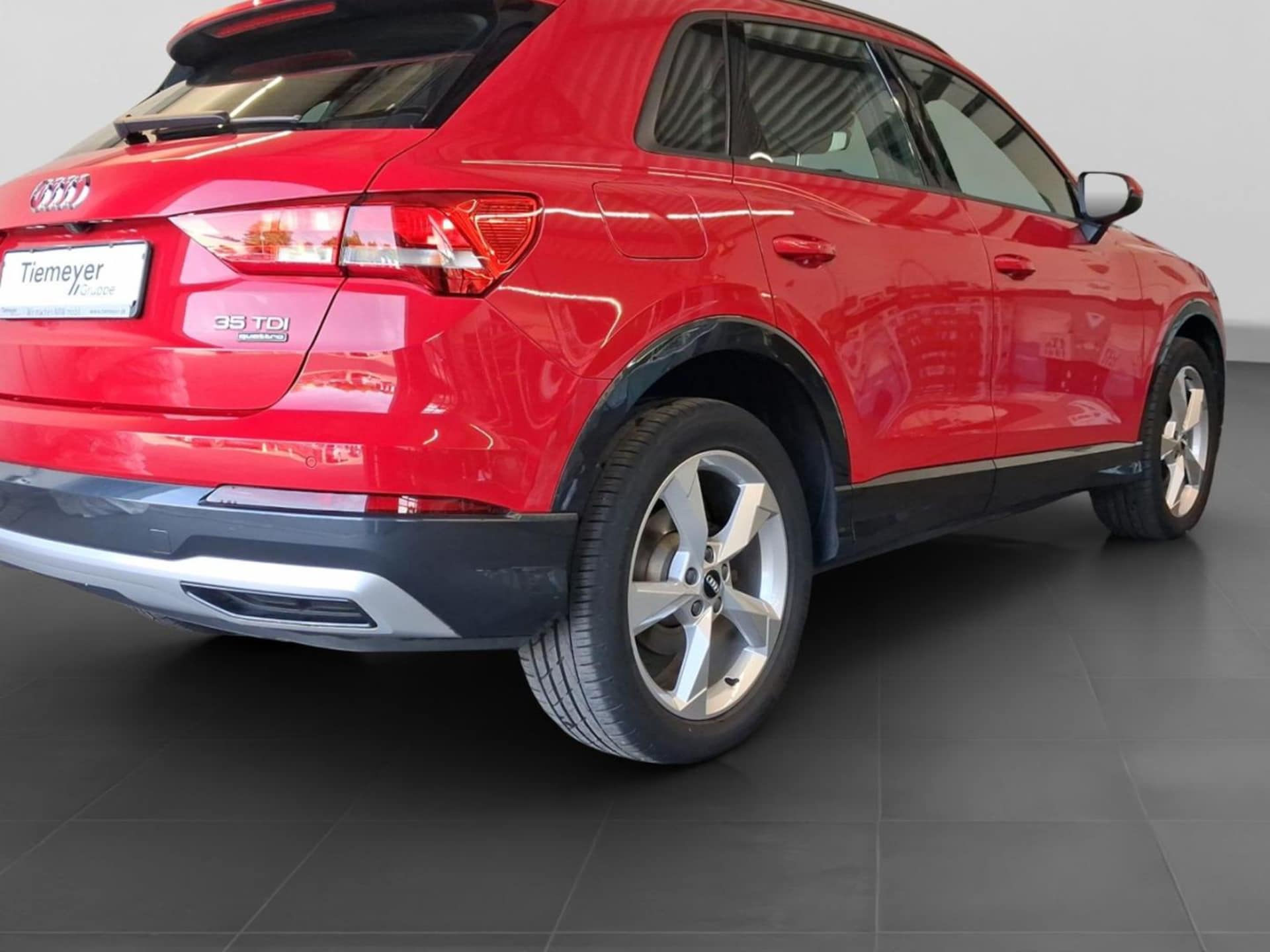 Audi Q3 SUV advanced