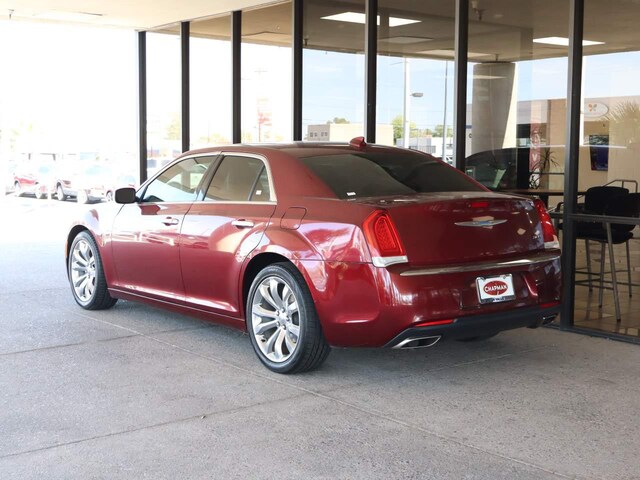 2020 Chrysler 300