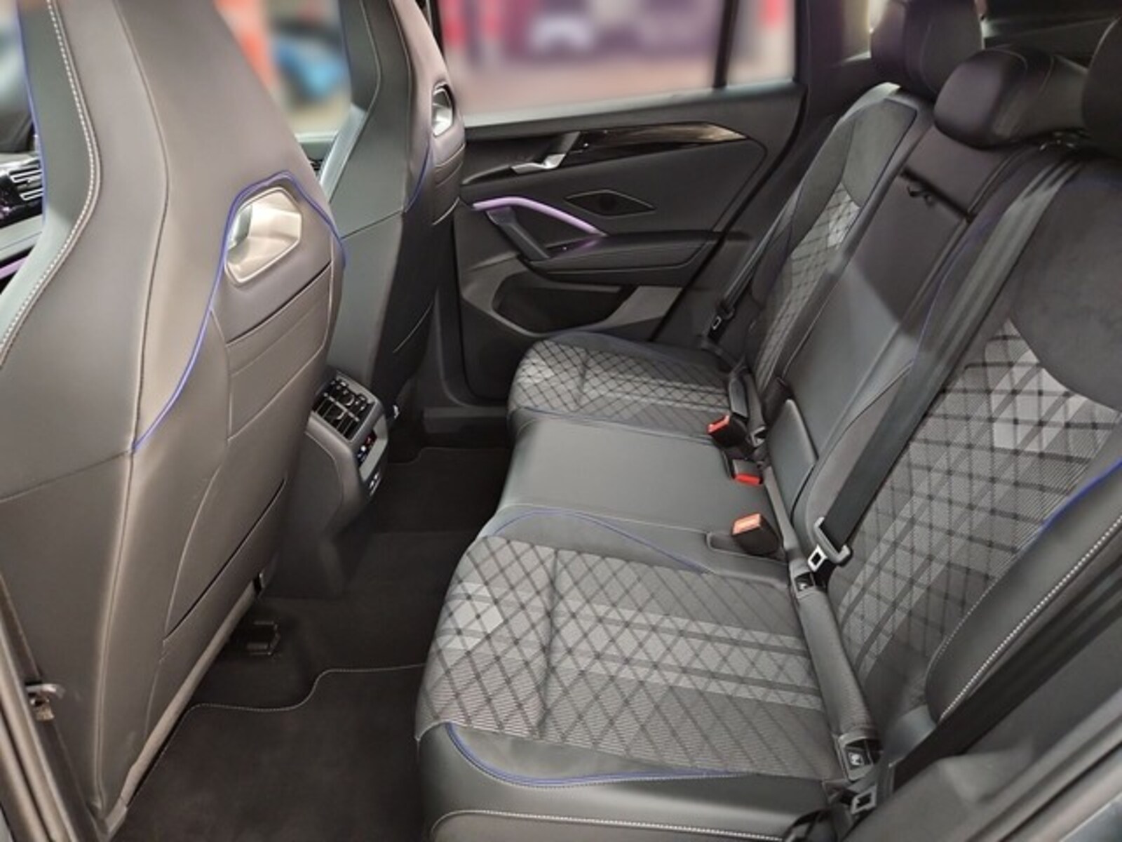 Volkswagen Tiguan – Bild 10