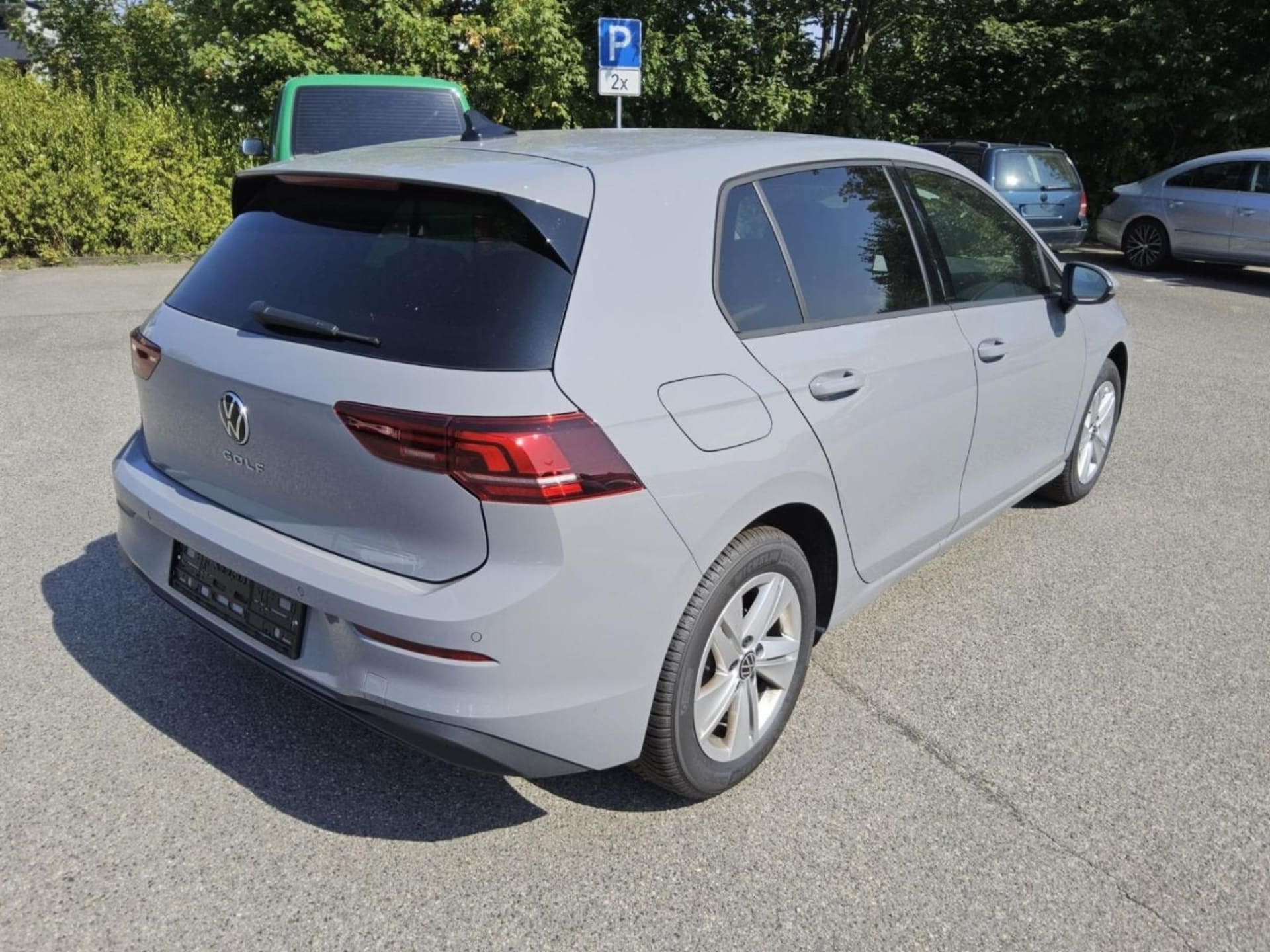 Volkswagen Golf Life