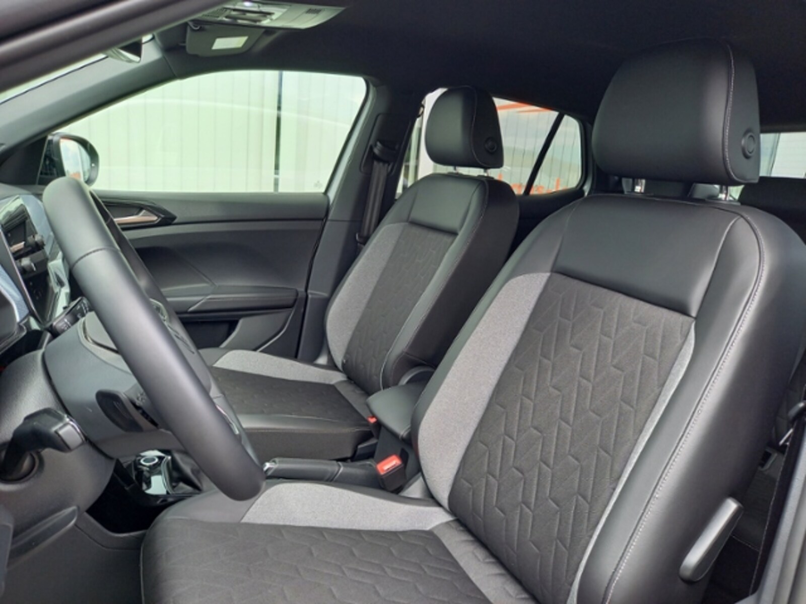 Volkswagen T-Cross – Bild 13