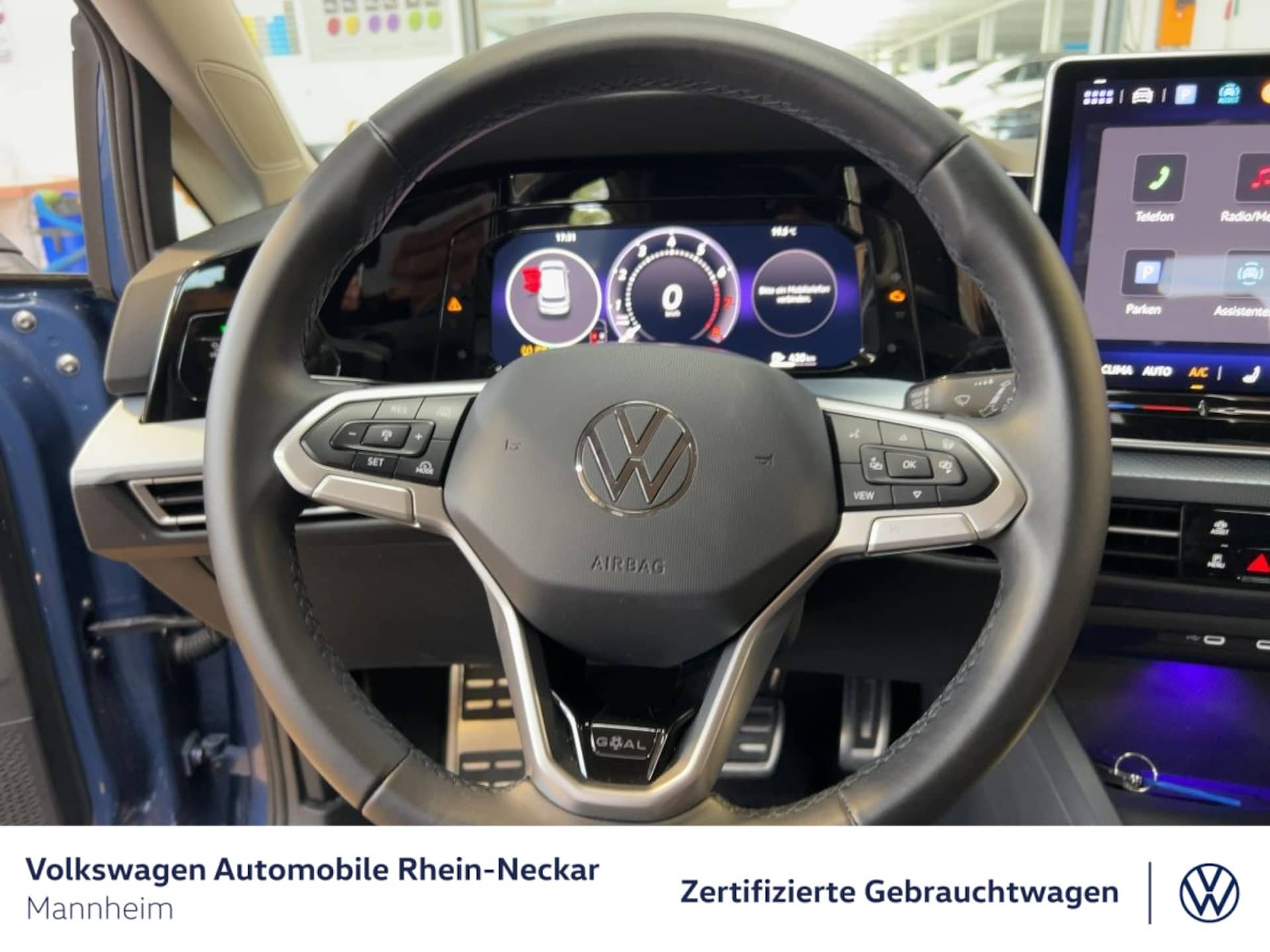 Volkswagen Golf Life