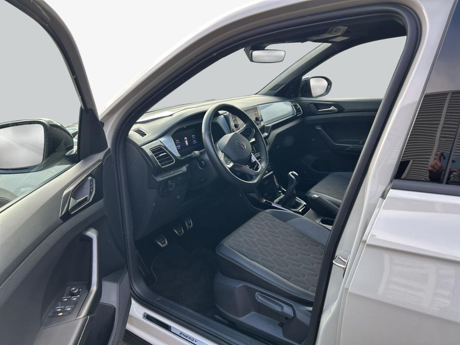 Volkswagen T-Cross – Bild 9