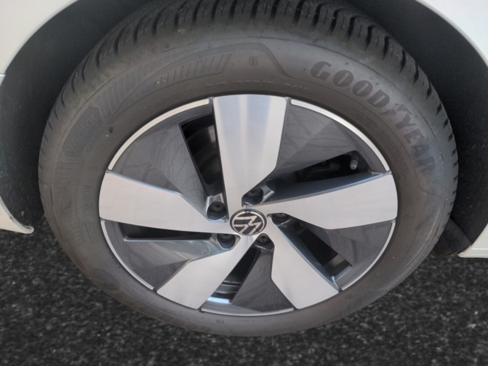 Volkswagen Passat – Bild 8