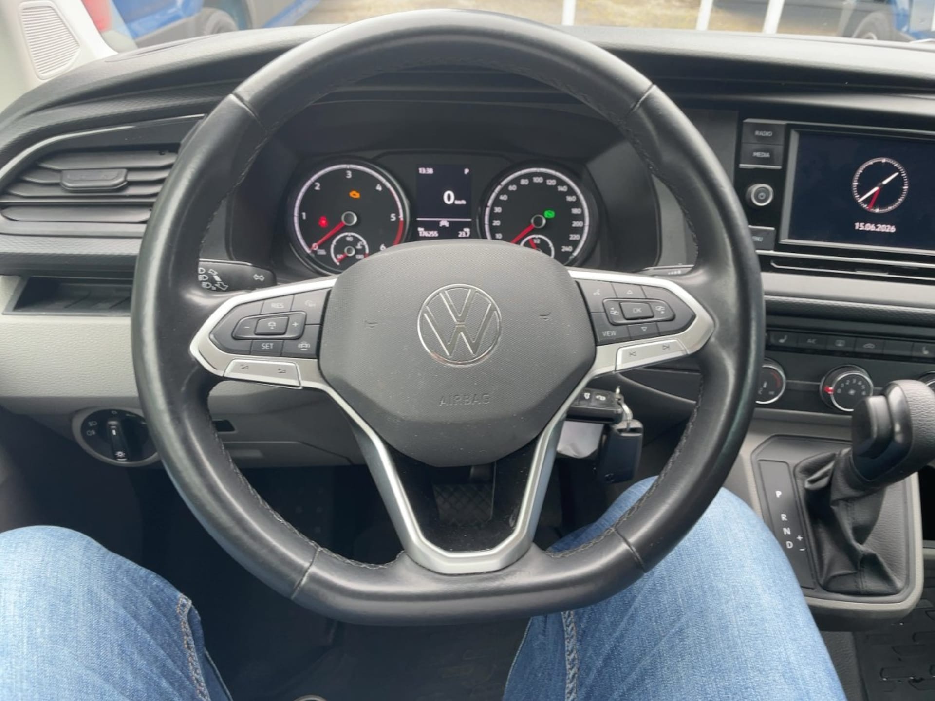 Volkswagen T6.1 Transporter Kombi langer Radstand