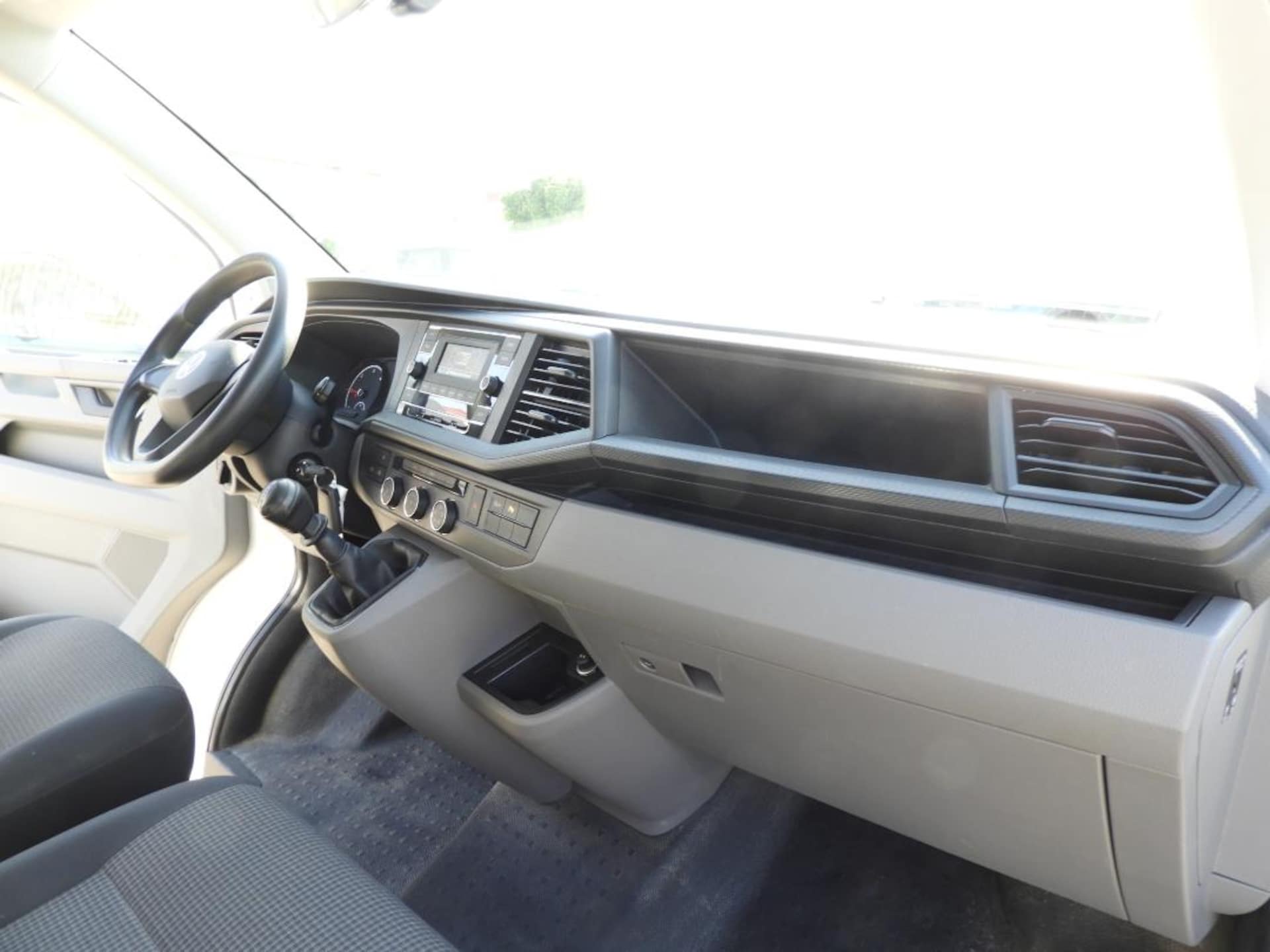 Volkswagen T6.1 Transporter Kasten kurzer Radstand