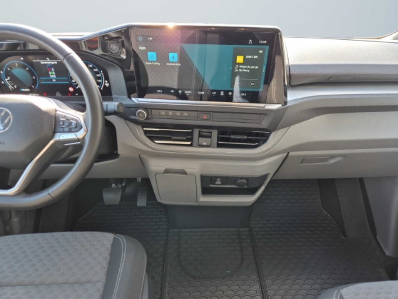 Volkswagen Caravelle langer Radstand – Bild 15