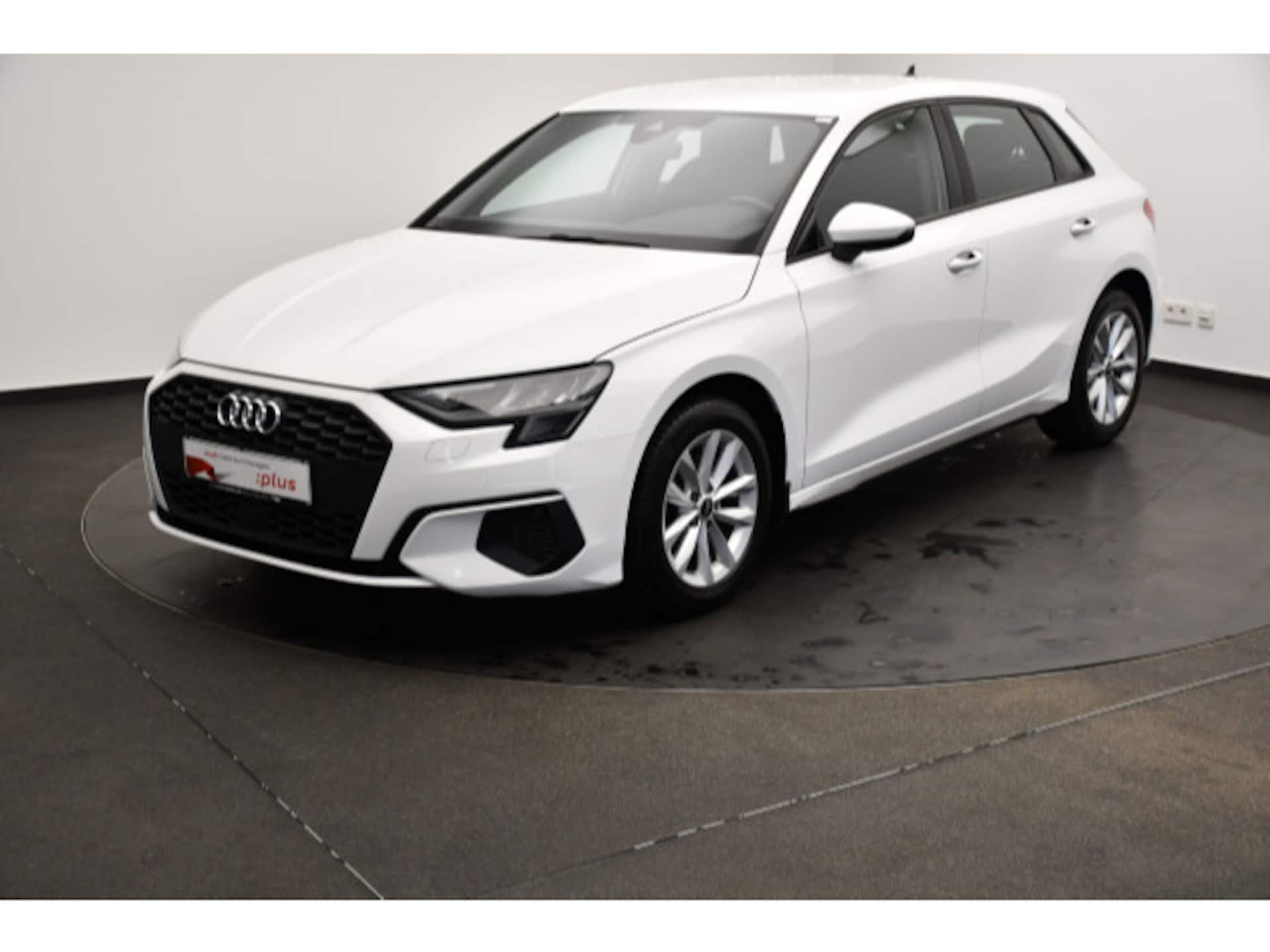 Audi A3 Sportback 2023 — 35 TFSI 110 kW (150 PS) Schaltgetriebe A3 Sportback 35TFSI LED/APS/SITZHZ