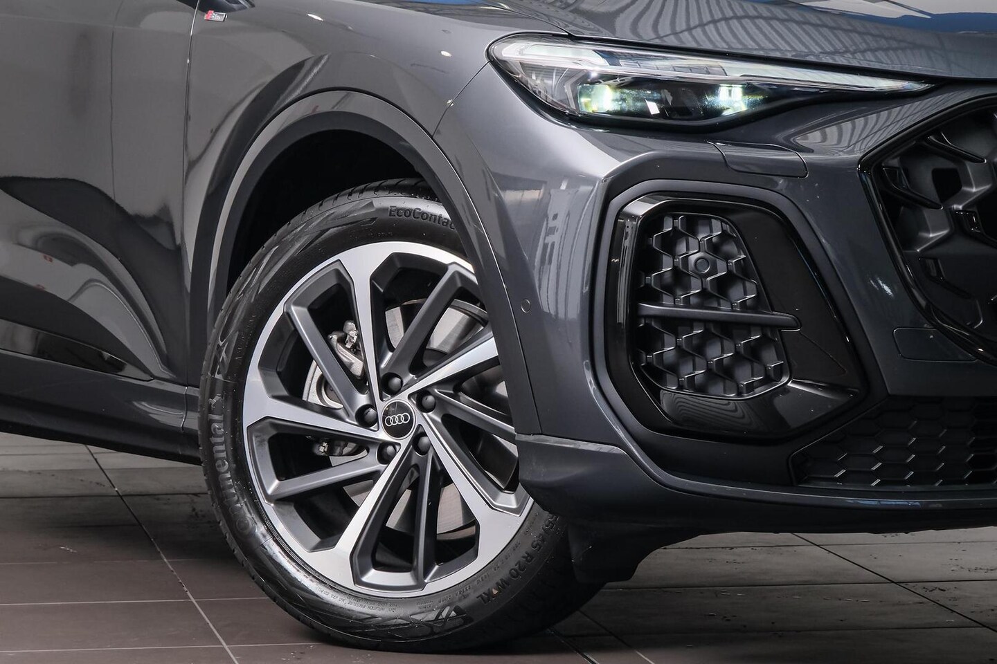 Image about Audi Q5 SUV TDI quattro 150 kW sport