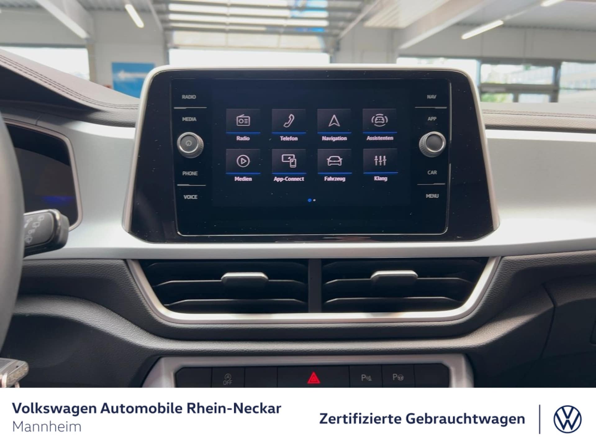 Volkswagen T-Roc Life