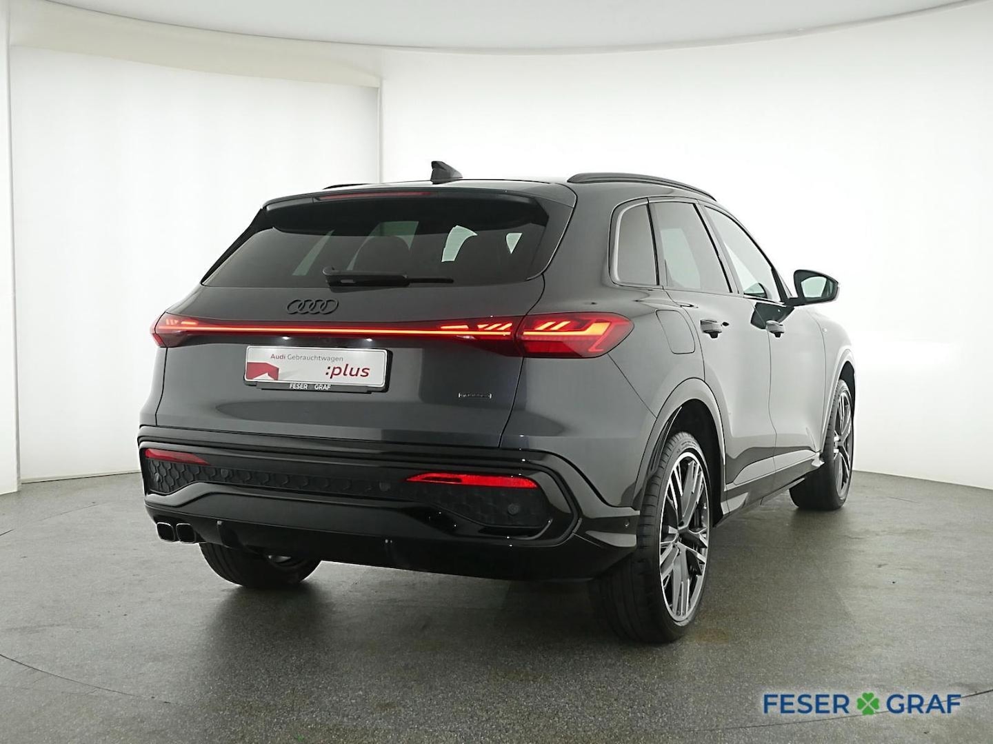 Bild über Audi Q5 SUV TDI quattro 150 kW S tronic - für weitere Informationen kontaktieren Sie den Audi Partner