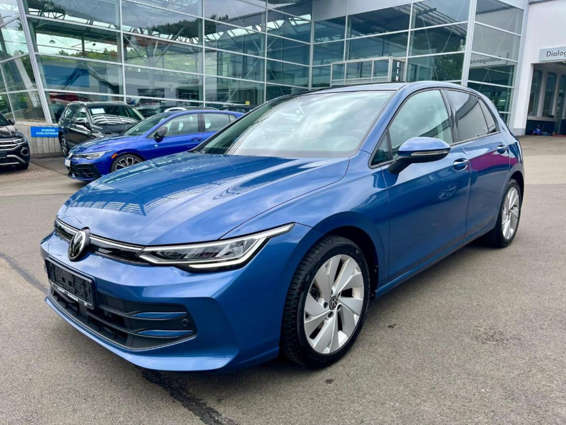 Volkswagen Golf Life