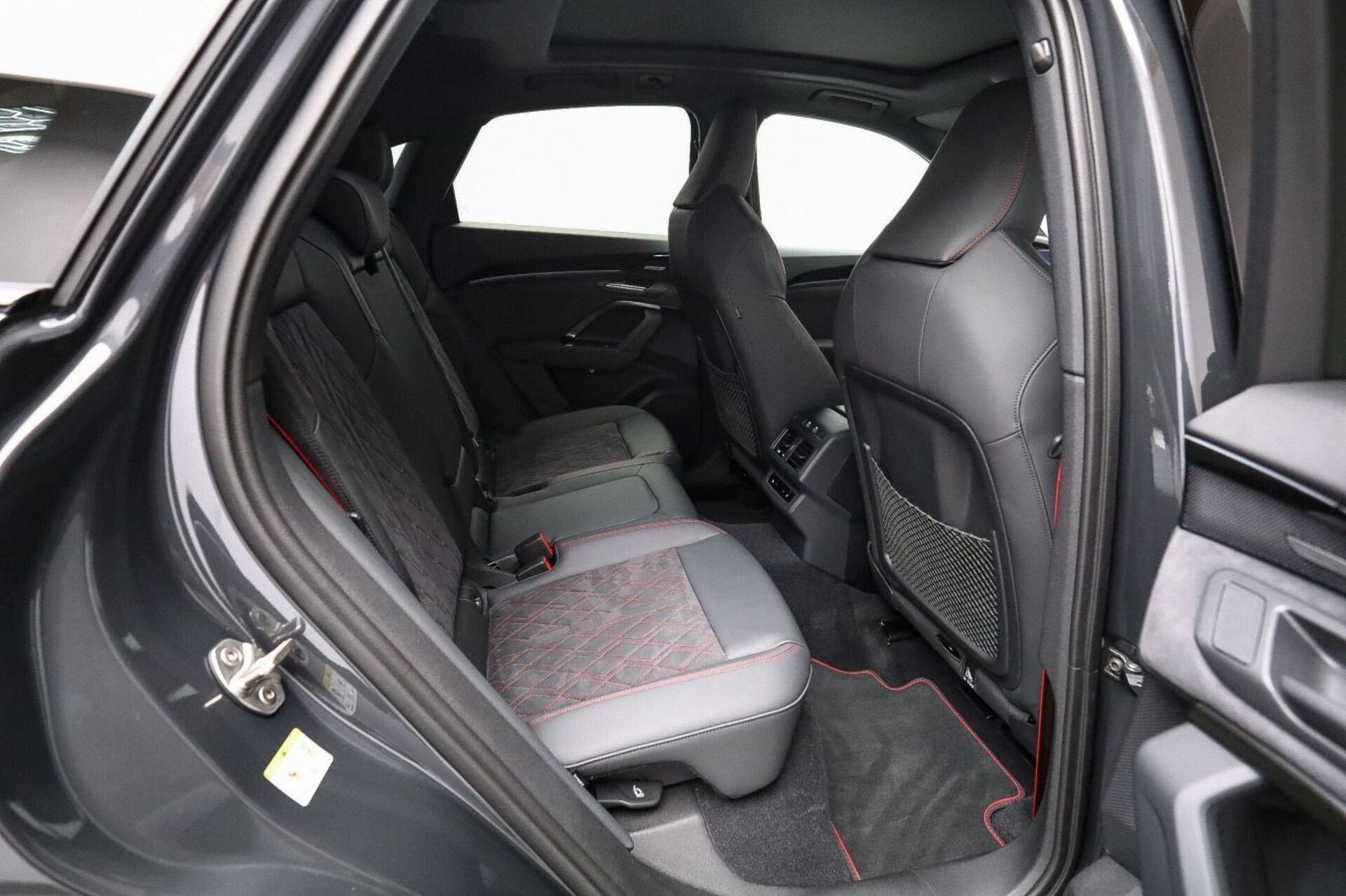 Audi SQ5 Sportback edition one