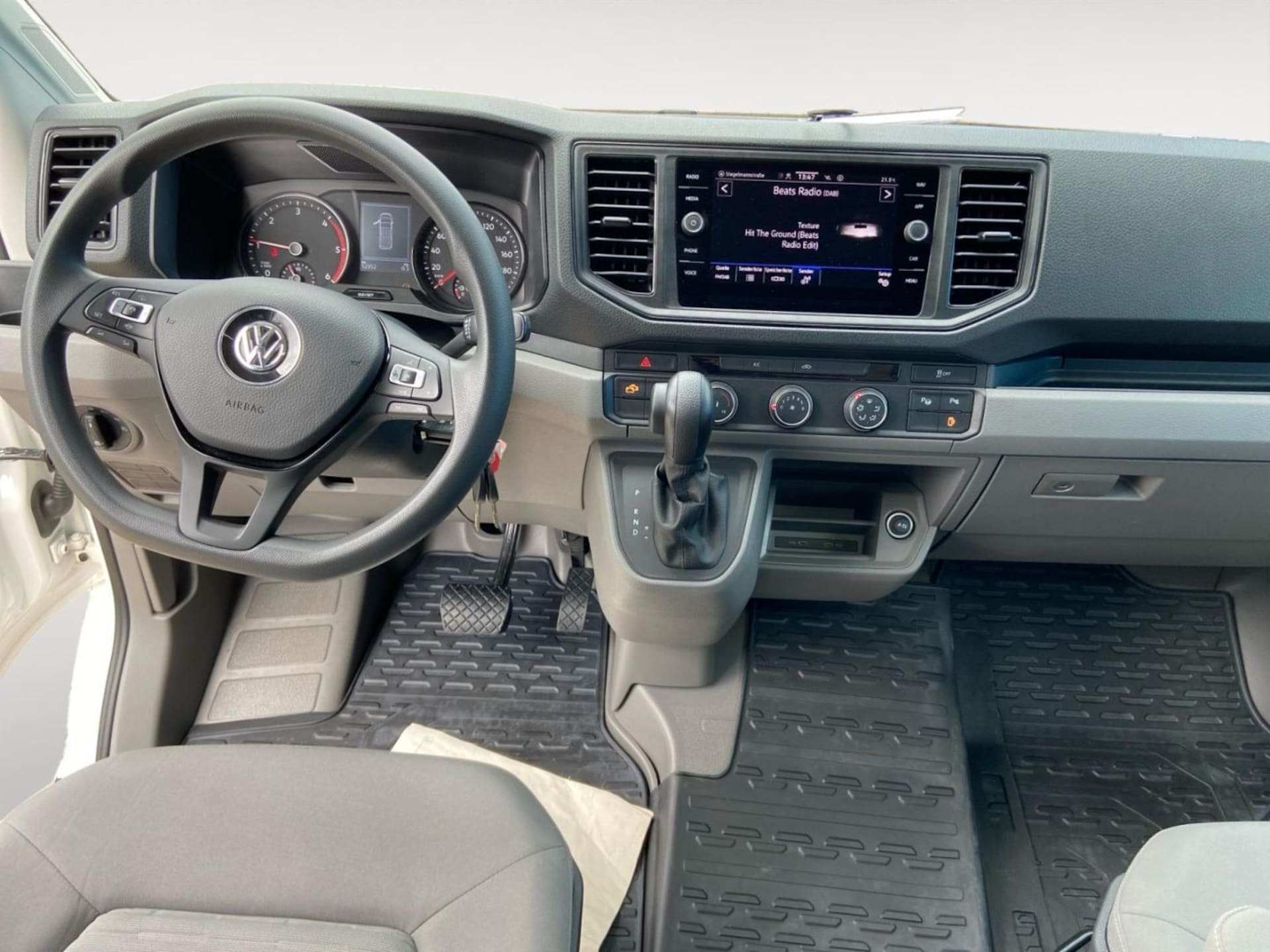 Volkswagen Grand California 680