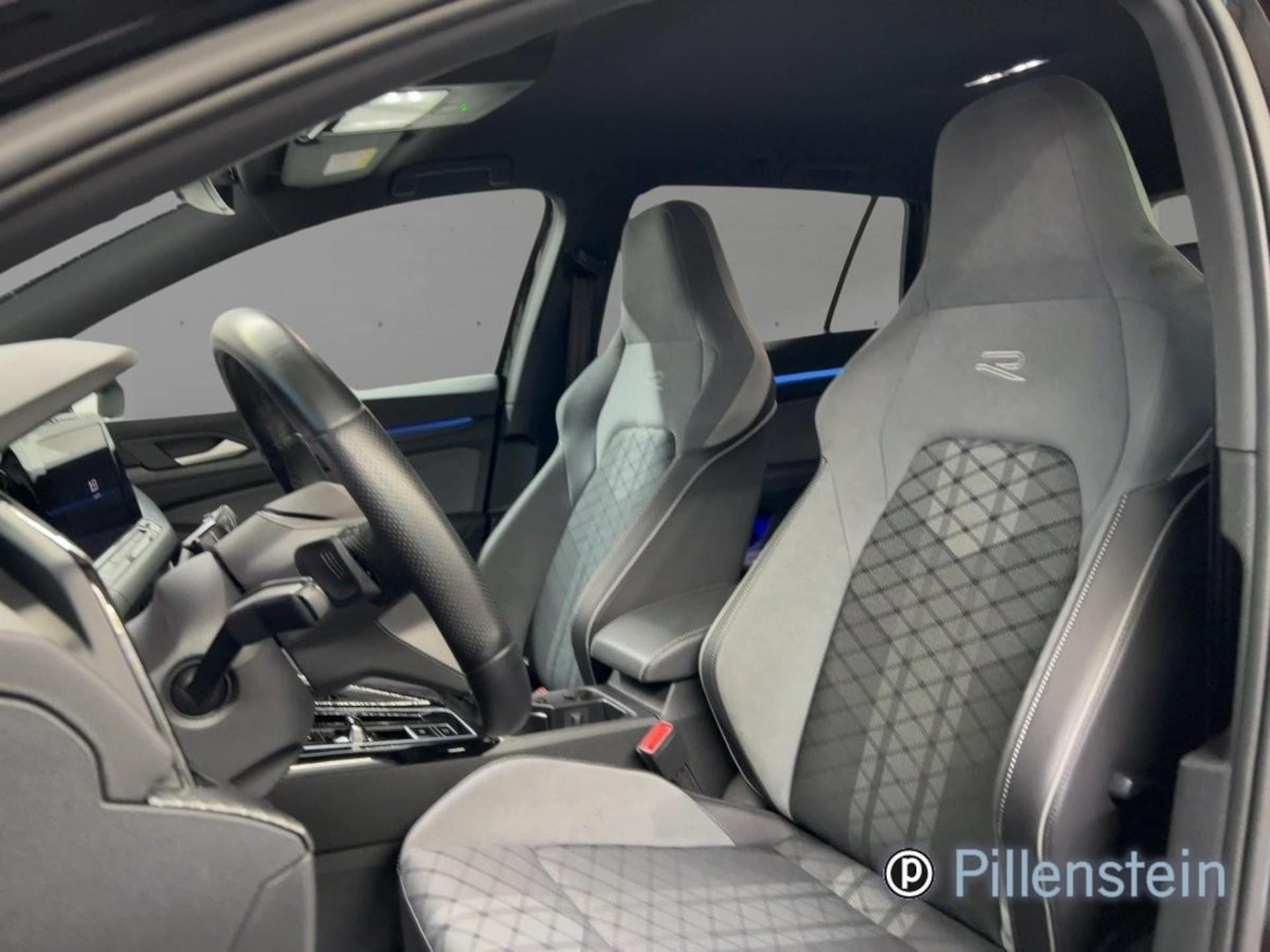 Volkswagen Golf Variant R-Line