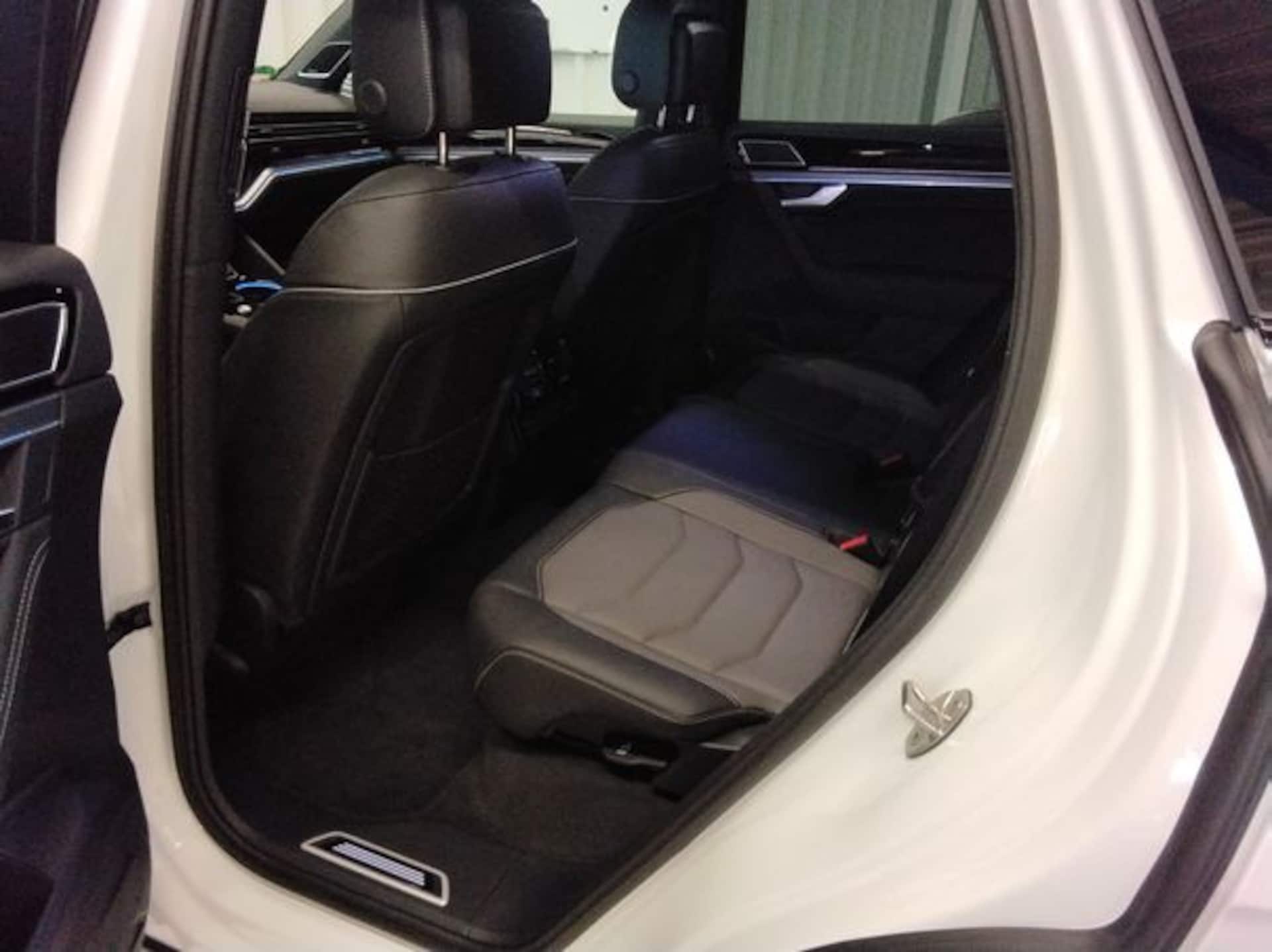 Volkswagen Touareg R-Line