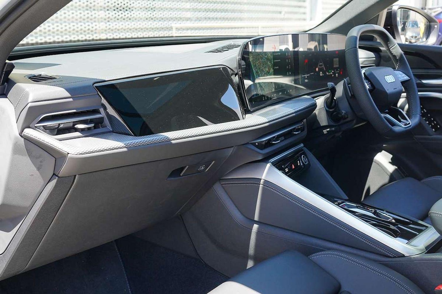 Image about Audi Q5 SUV TDI quattro 150 kW sport
