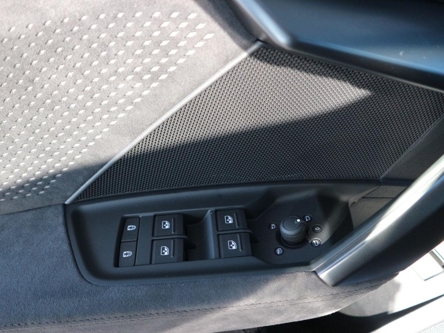 Image about Audi RS 3 Limousine TFSI quattro S tronic