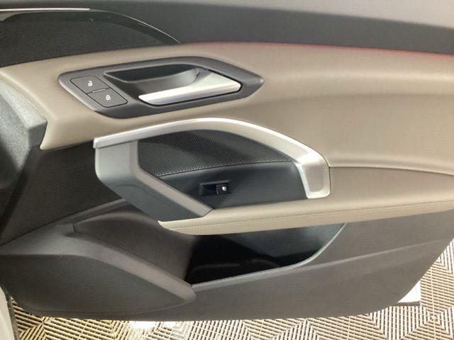 2025 Audi Q5 Premium - Photo 21