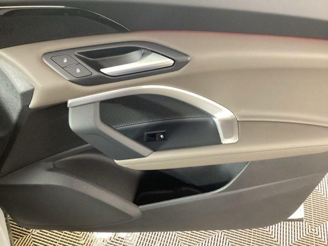 2025 Audi Q5 Premium - Photo 21