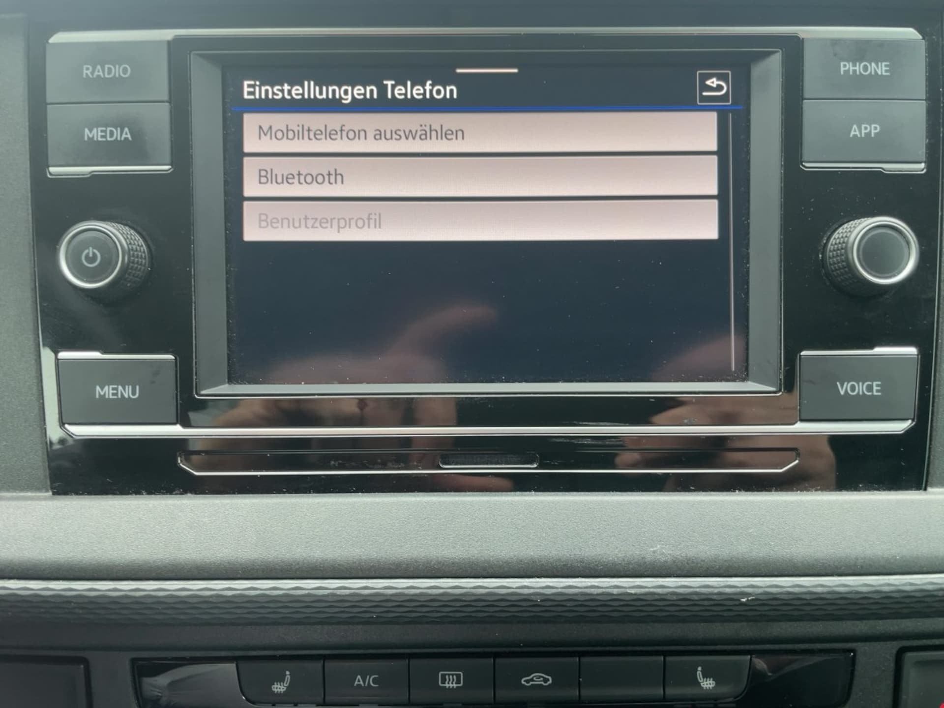 Volkswagen T6.1 Transporter Kombi langer Radstand