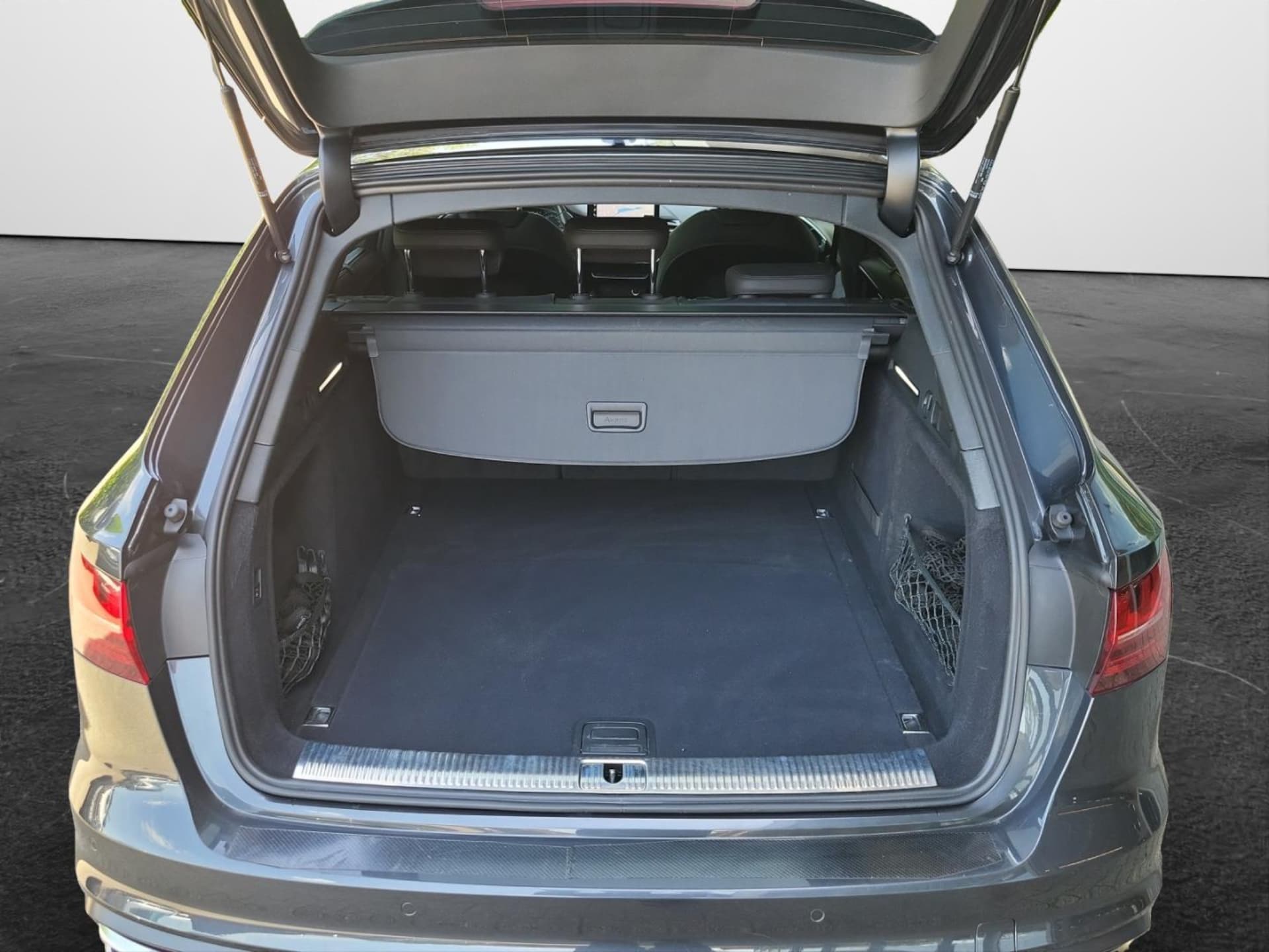 Audi A4 Avant Advanced