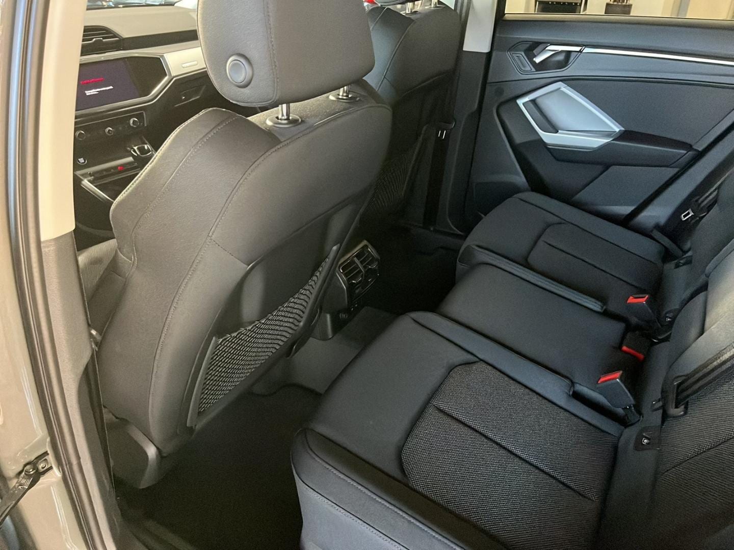 Bild über Audi Q3 TFSI 110 kW S tronic - für weitere Informationen kontaktieren Sie den Audi Partner