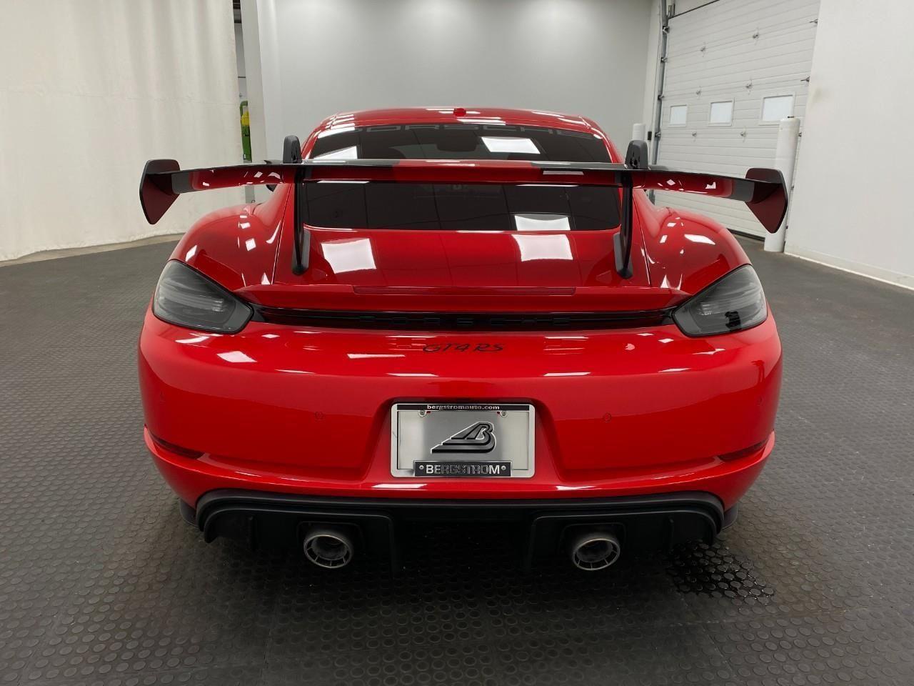 2025 Porsche 718 GT4 RS - Photo 42