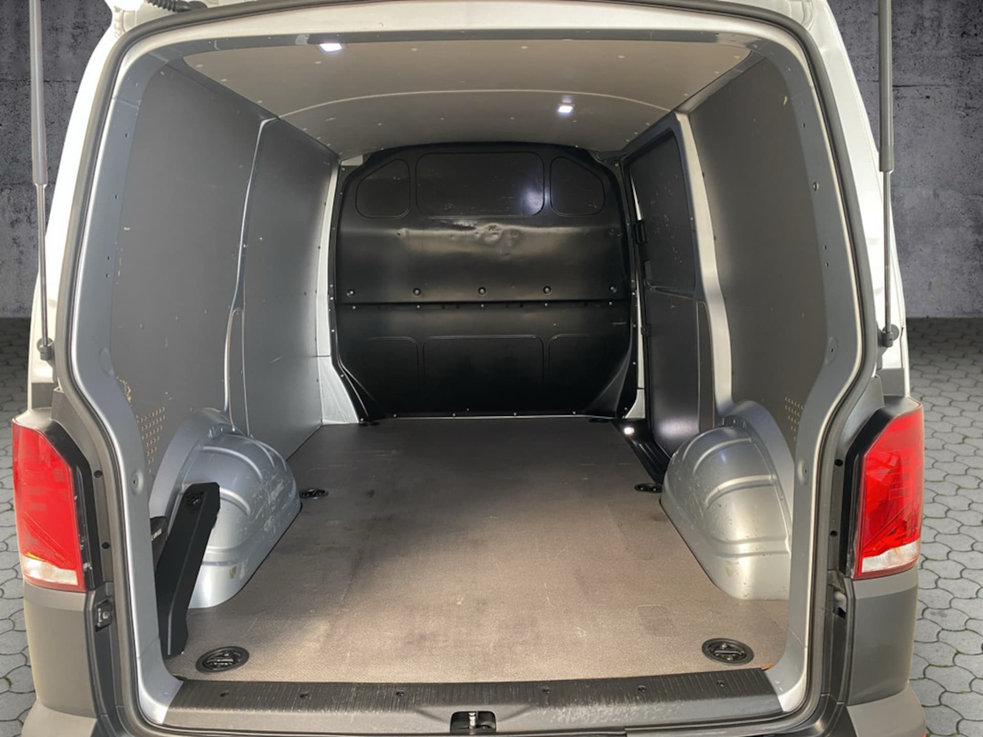 Volkswagen T6.1 Transporter Kasten kurzer Radstand