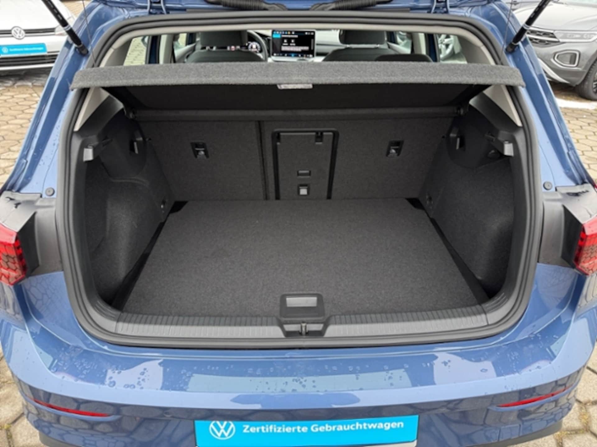 Volkswagen Golf Life